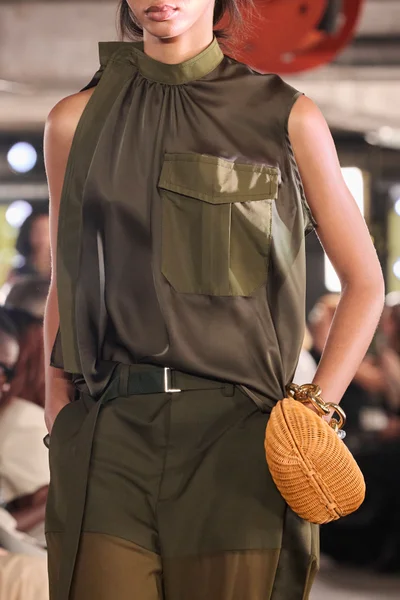 Look 61